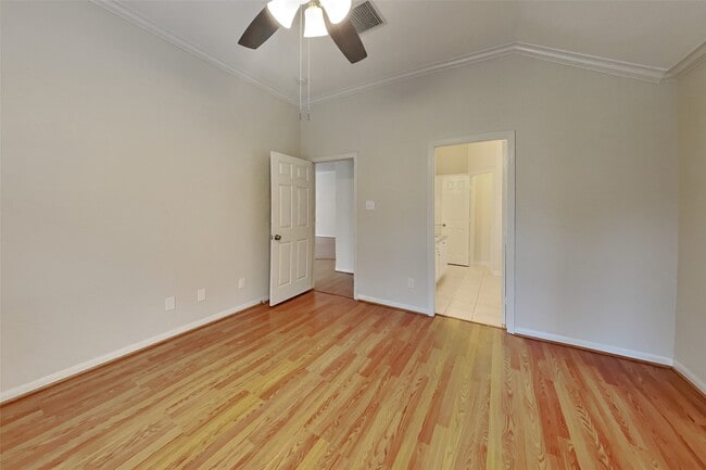 Photo - 175 Merryweather Pl