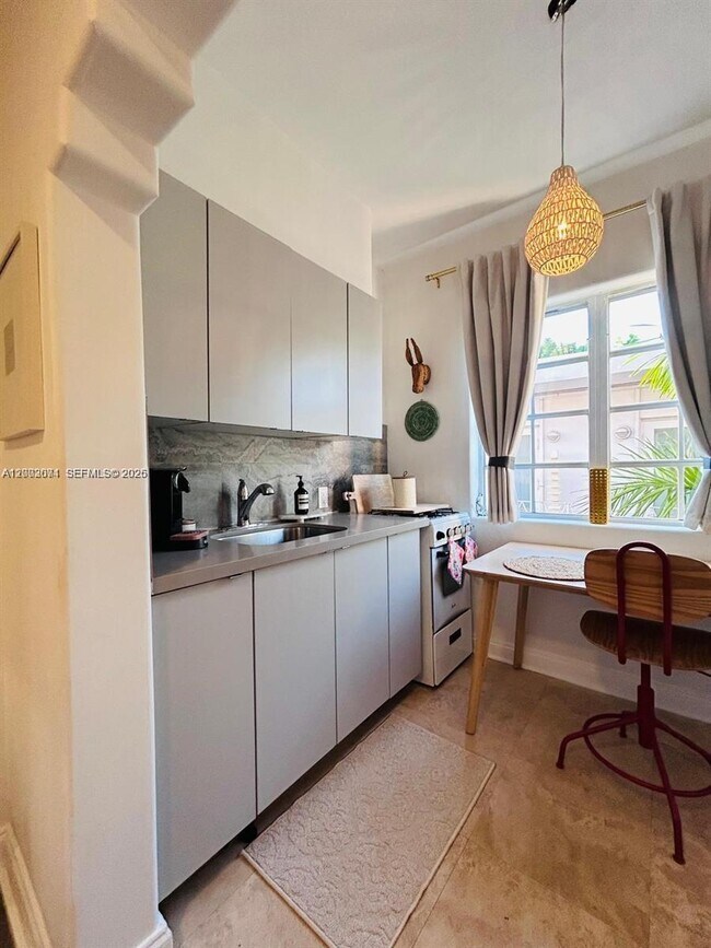 Photo - 1227 Euclid Ave Unit 7