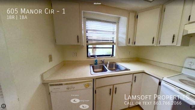 Photo - 605 Manor Cir