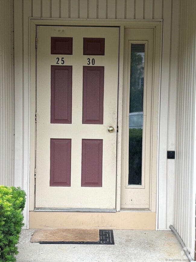 Building Photo - 28 Belair Dr Unit 28 Rental