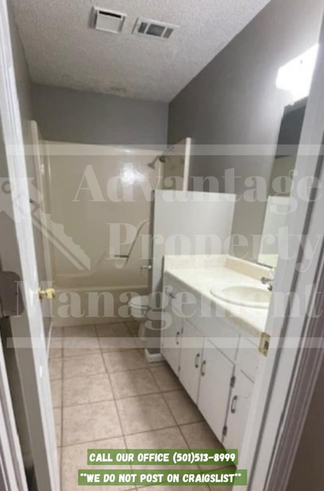 Photo - 9 Mdw Crk Dr