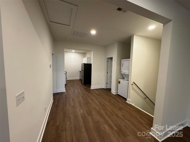 Photo - 311 W Gold St Unit C