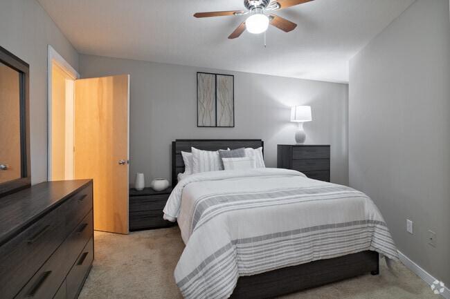 2BR, 2BA - 1,300SF - Style A&B - Primary Bedroom
