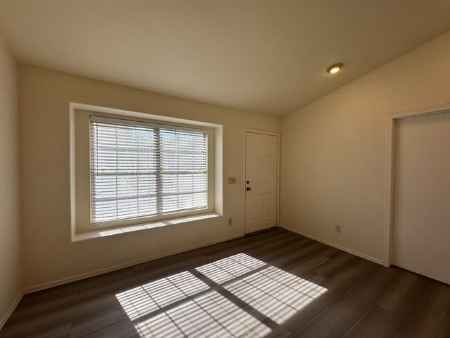 Photo - 4 BEDROOMS CULDESAC LOT ACROSS FROM PARK