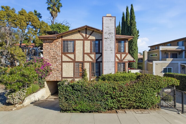 Building Photo - 1348 N Orange Dr Unit #4