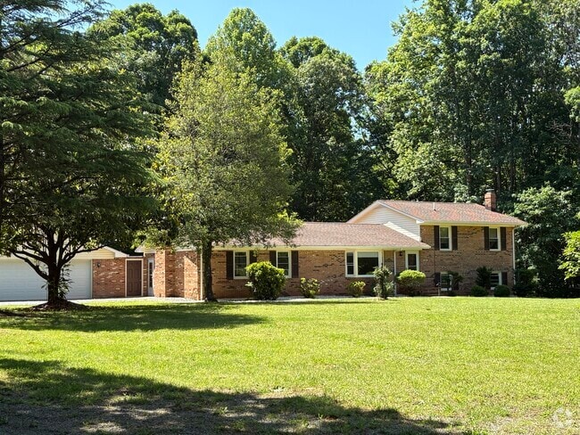 Building Photo - 441 Toll Gate Rd Rental