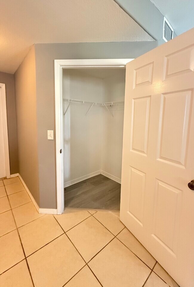 Photo - 12361 Notting Hill Ln Unit 42