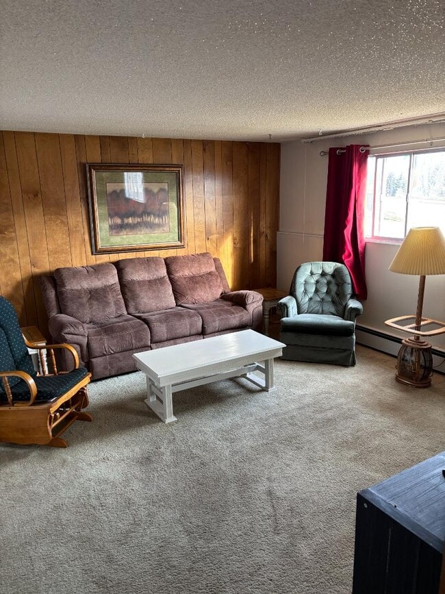 Building Photo - 1171 Walnut St