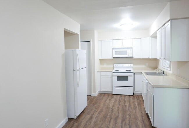 Photo - 1430 Huntington Ave Unidad 1430