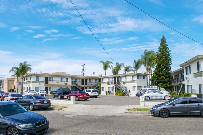 Photo - Franklin Apts