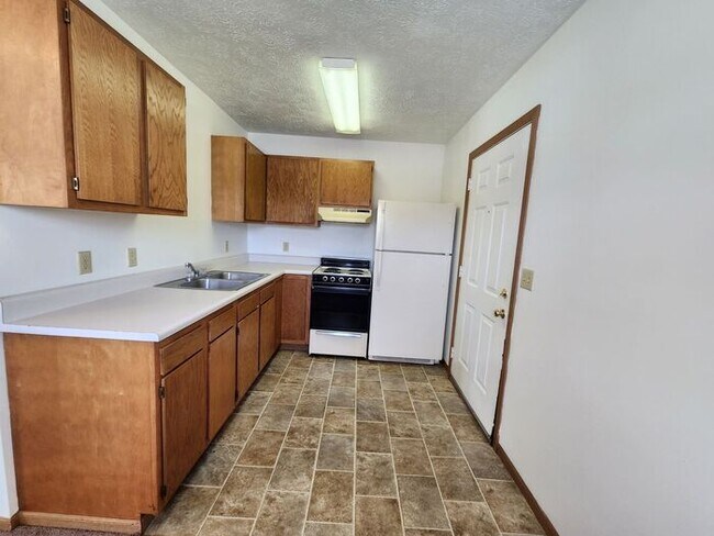 Photo - 1 Bedroom Apt - Pets Welcome!*