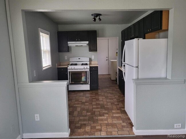 Photo - 6466 Cooper St