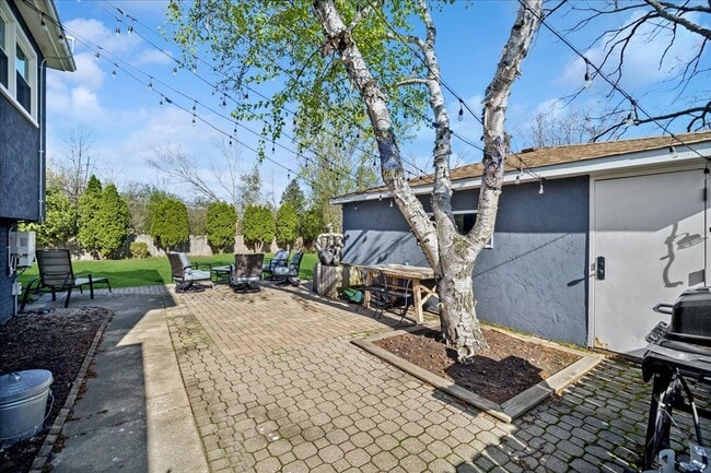 Photo - 1230 Greenwood Ct