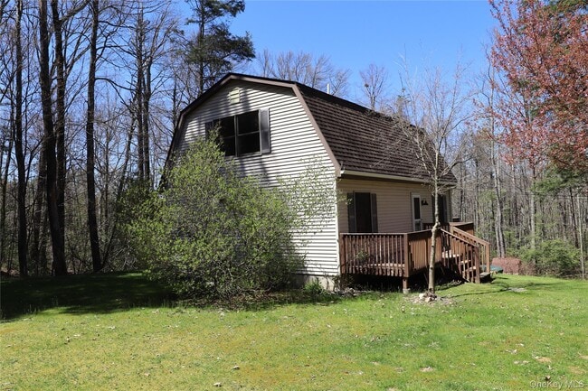 Photo - 45 Laurel Hollow Rd