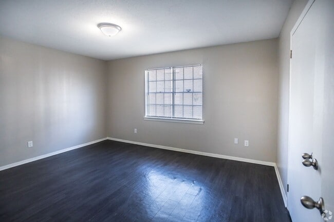 Graceland Pointe Apartments