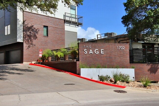 Building Photo - 1702 S Lamar Blvd Unit 30