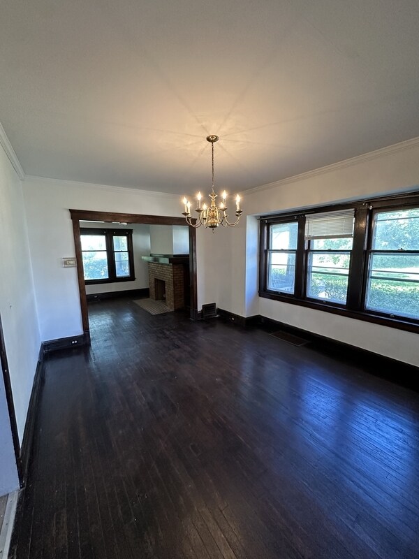 1071 Lakeview Rd