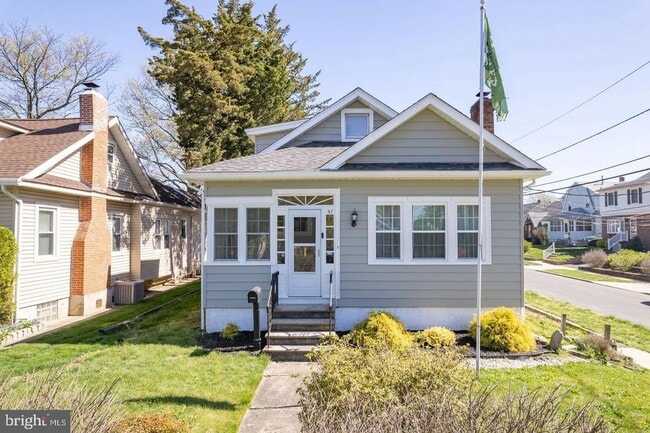 Building Photo - 57 Ridgeway Ave