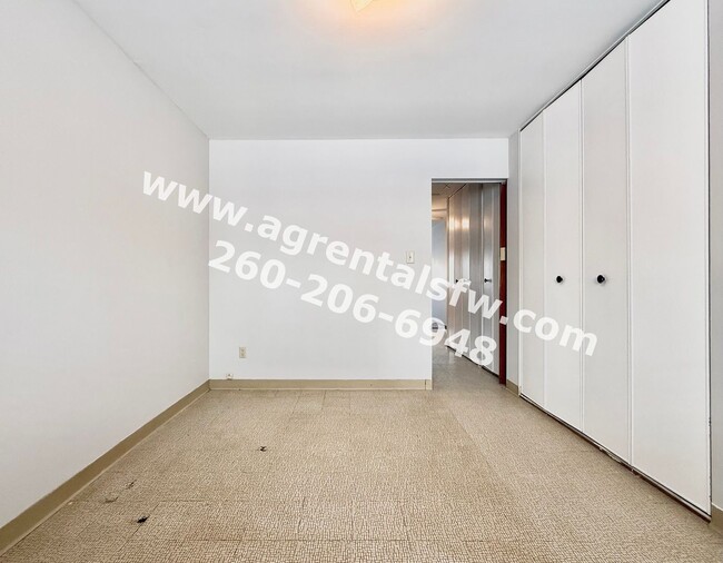 Photo - 901-931 West Brookwood Court Unit 921 W Brookwood Ct