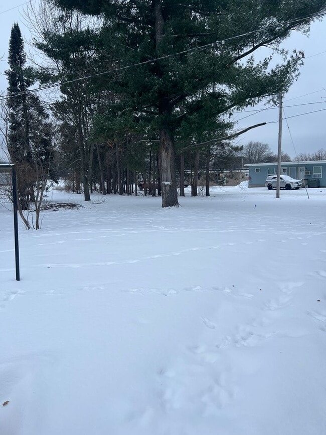 Photo - Click the “Apply Now” button or email wapmrentals@gmail.com for a prompt response.