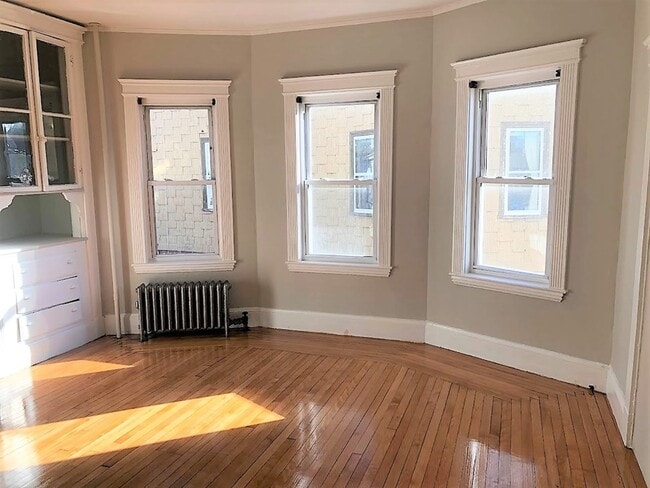 Photo - 19 Arden St Unit 2