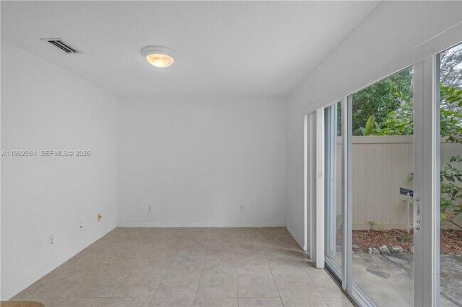 Photo - 2400 SW 87th Way