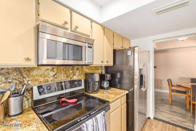 Photo - 2615 E Campbell Ave