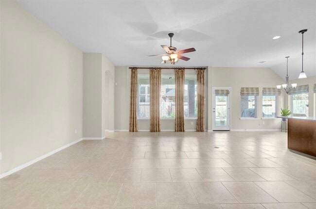 Photo - 2513 Golfcrest Dr