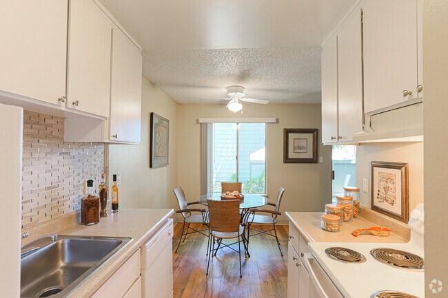 1BR, 1BA - 648 SF