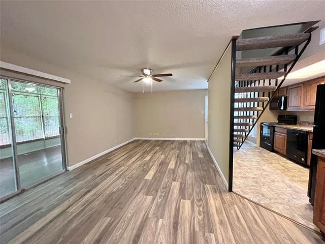 Photo - 907 S Bowen Rd