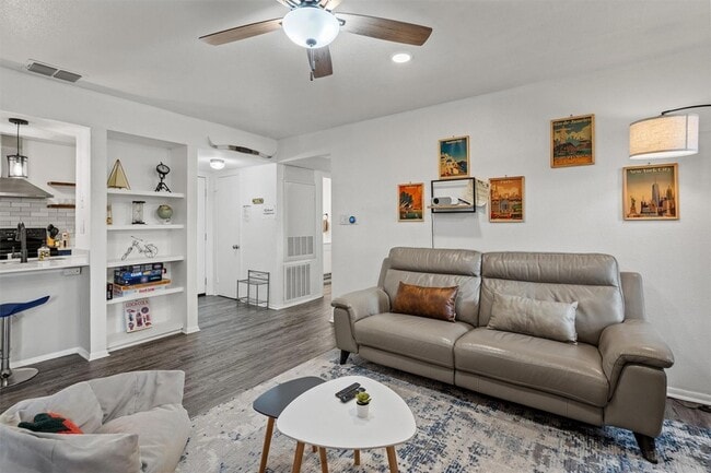 Photo - 4500 E Oltorf St Unit D410