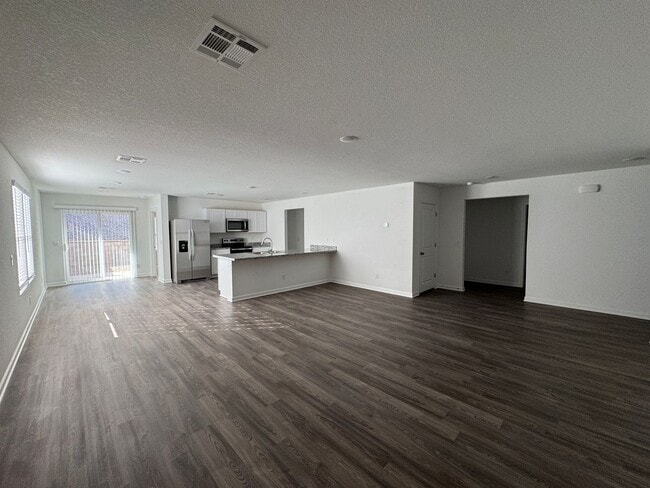 Photo - 3 bedroom Newer home