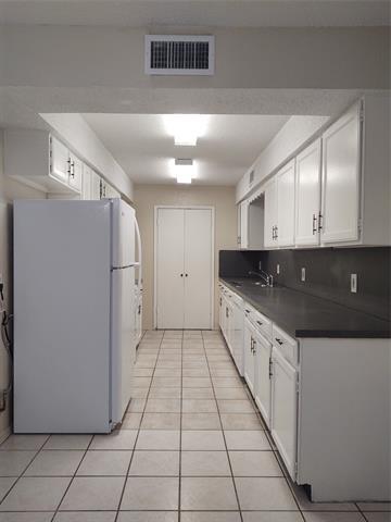Photo - 703 E Shady Grove Rd