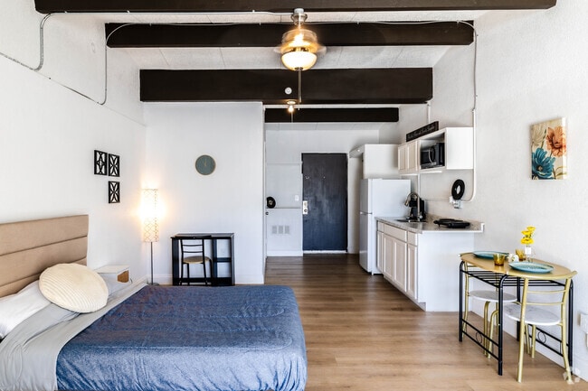 Studio - 320SF - Bedroom