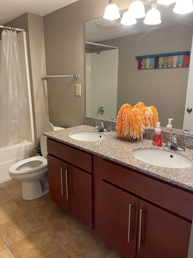 Photo - Lake Plaza #904- 3BD/2BA Available for FALL 2026! $3300 per month rent includes ONE assigned park...