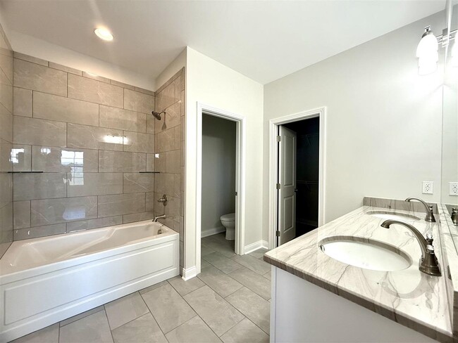 Photo - 5392 Peony Dr