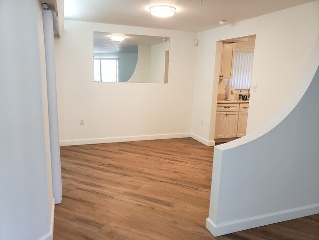 Photo - Centrally Located Sarasota 2-bedroom Home ...