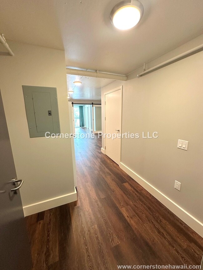 Photo - 803 Waimanu St