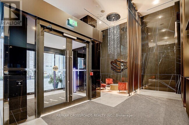 Photo - 11 Yorkville Ave Unit 1607