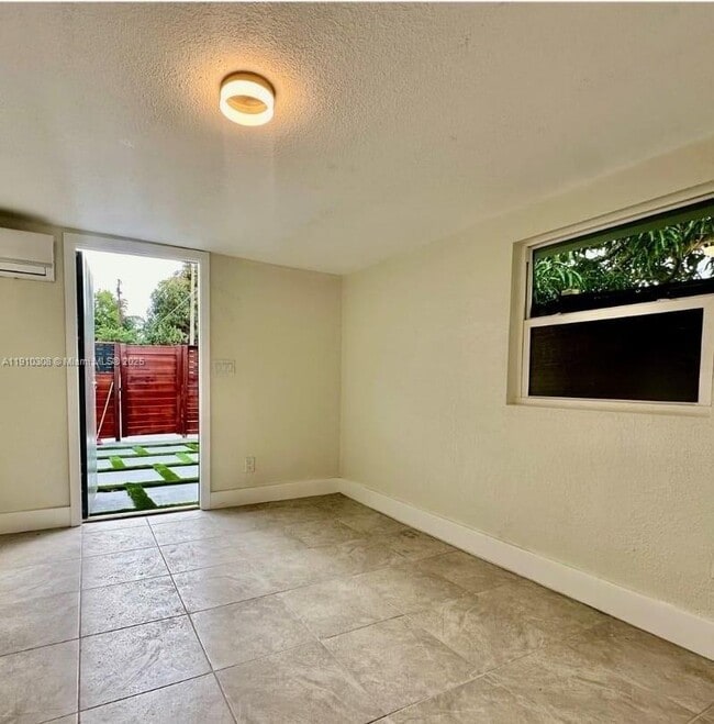 Photo - 2115 NW 185th St