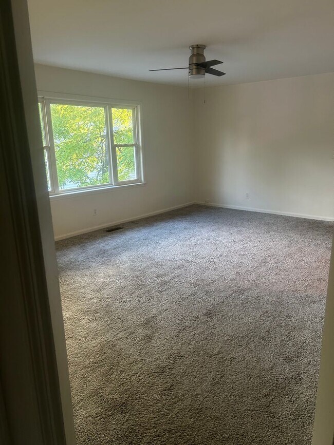 109 Signal View St Unit D