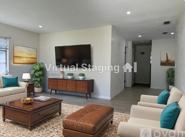 Photo - 4218 Des Moines St NE