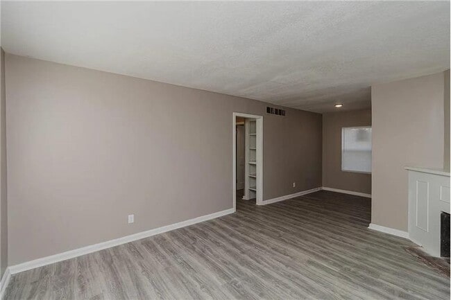 Photo - 919 N Piatt Ave