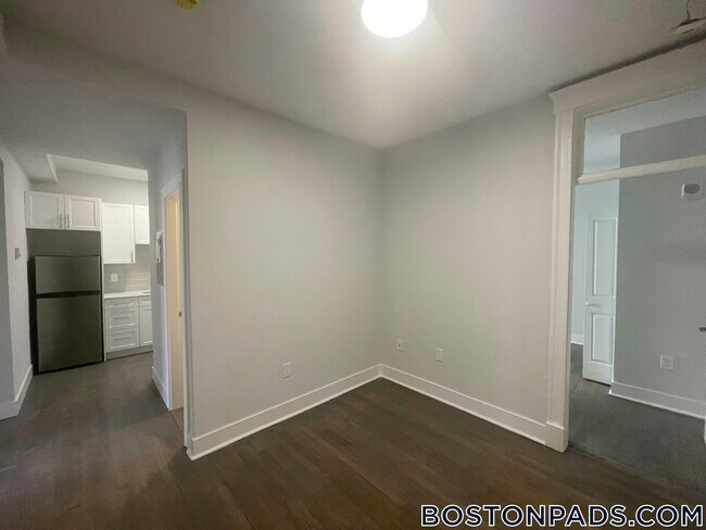 81 Park Dr Unit 11