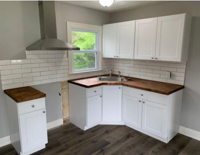 Building Photo - 99 Woodford Dr Rental