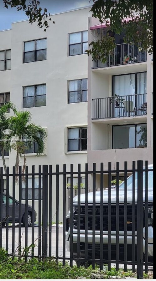 Photo - 8006 SW 149th Ave Unidad D318 Rental