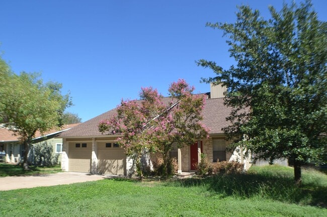Photo - House for Rent in Austin