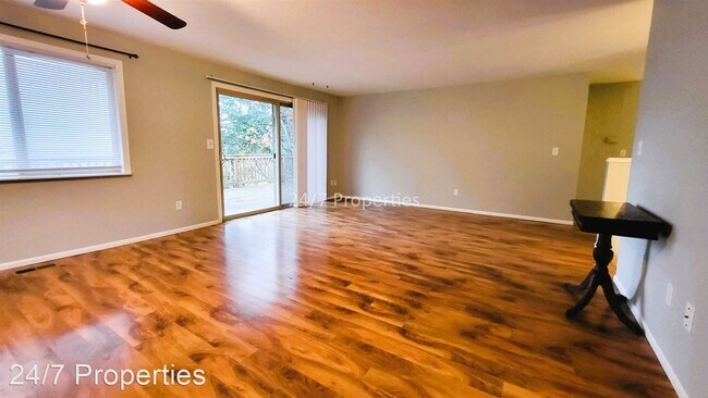 Photo - 3 br, 2 bath House - 1330 SE Beaver Creek ...