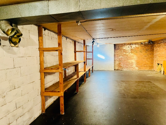 Photo - 124 S 2nd St