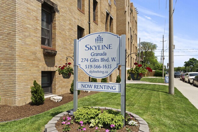 Photo - Granada Apartments